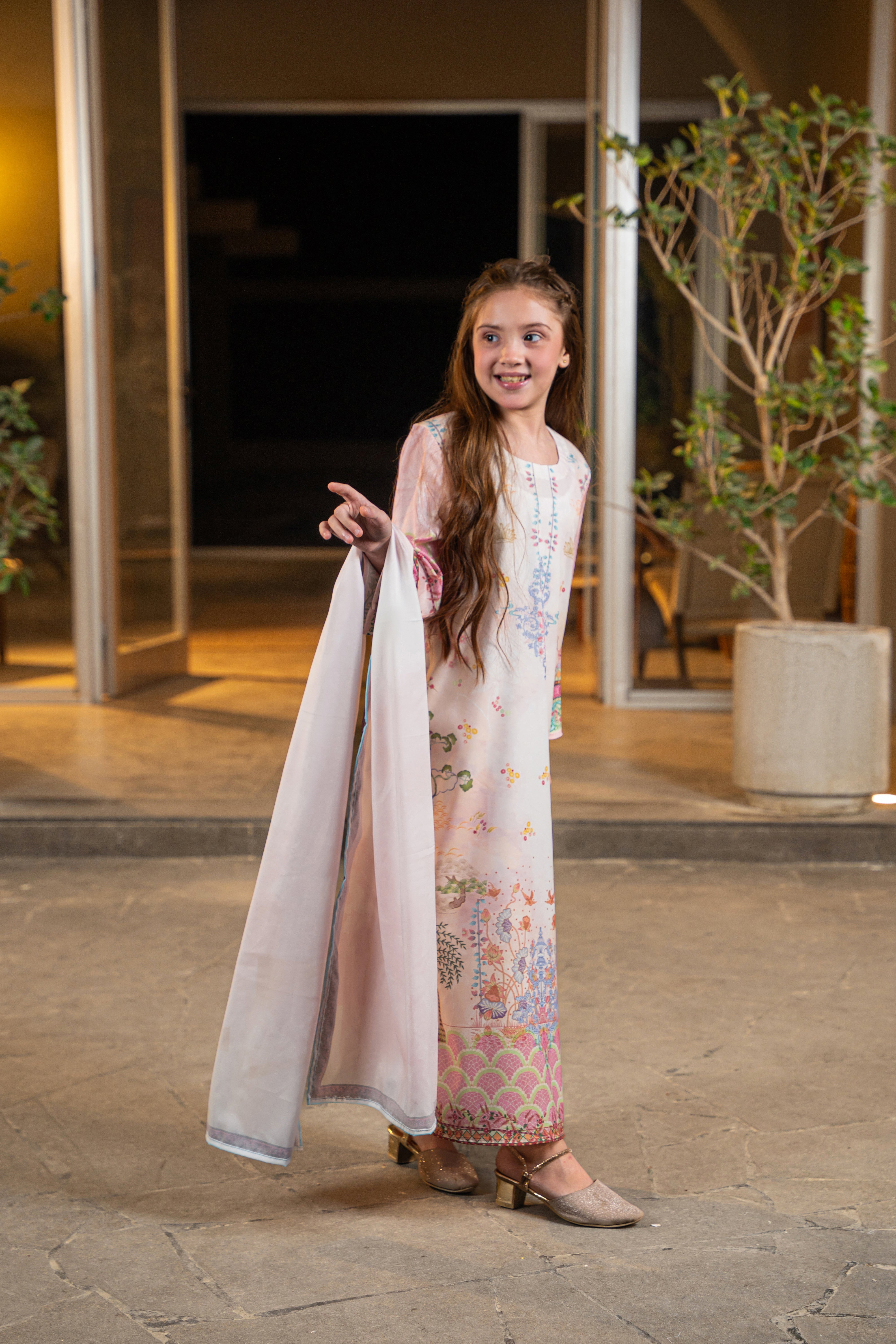 PEMBE-CICEK | Stitched Suit