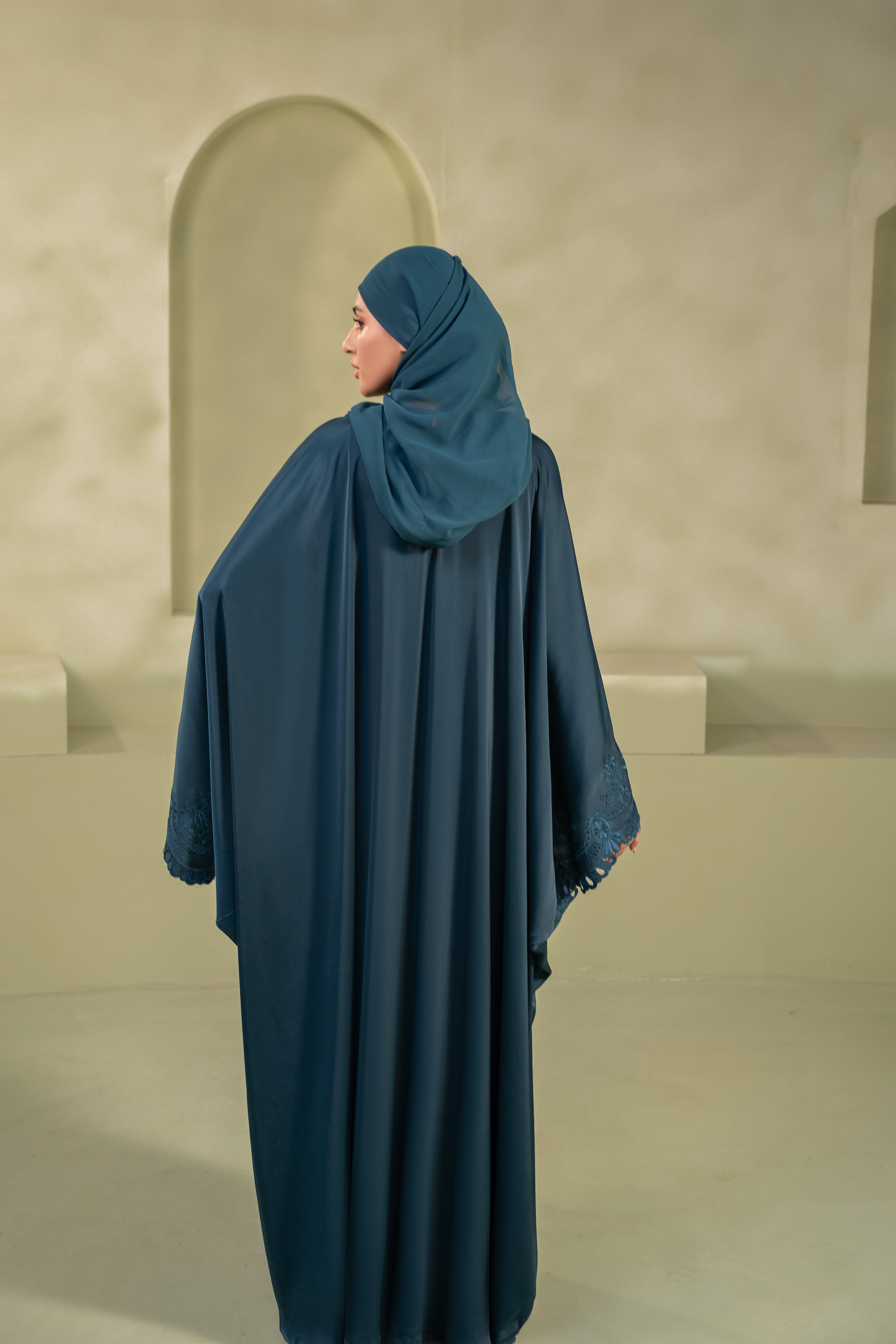 ROYAL (Stitched)