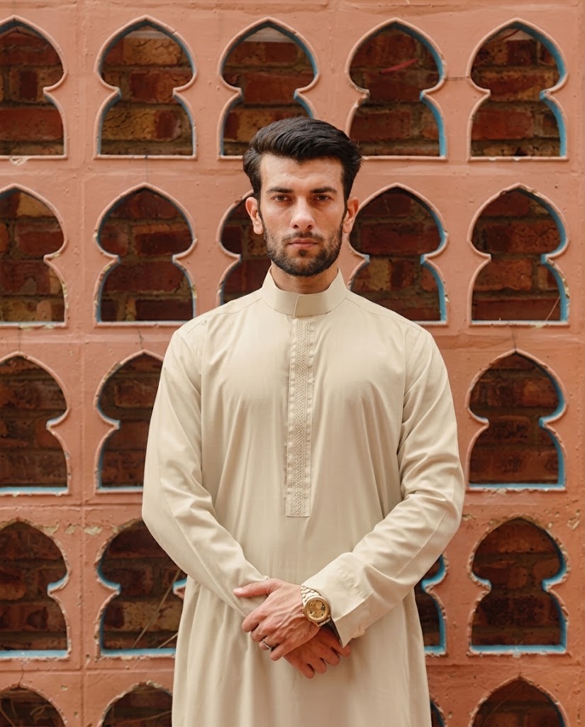 AL ANIQ