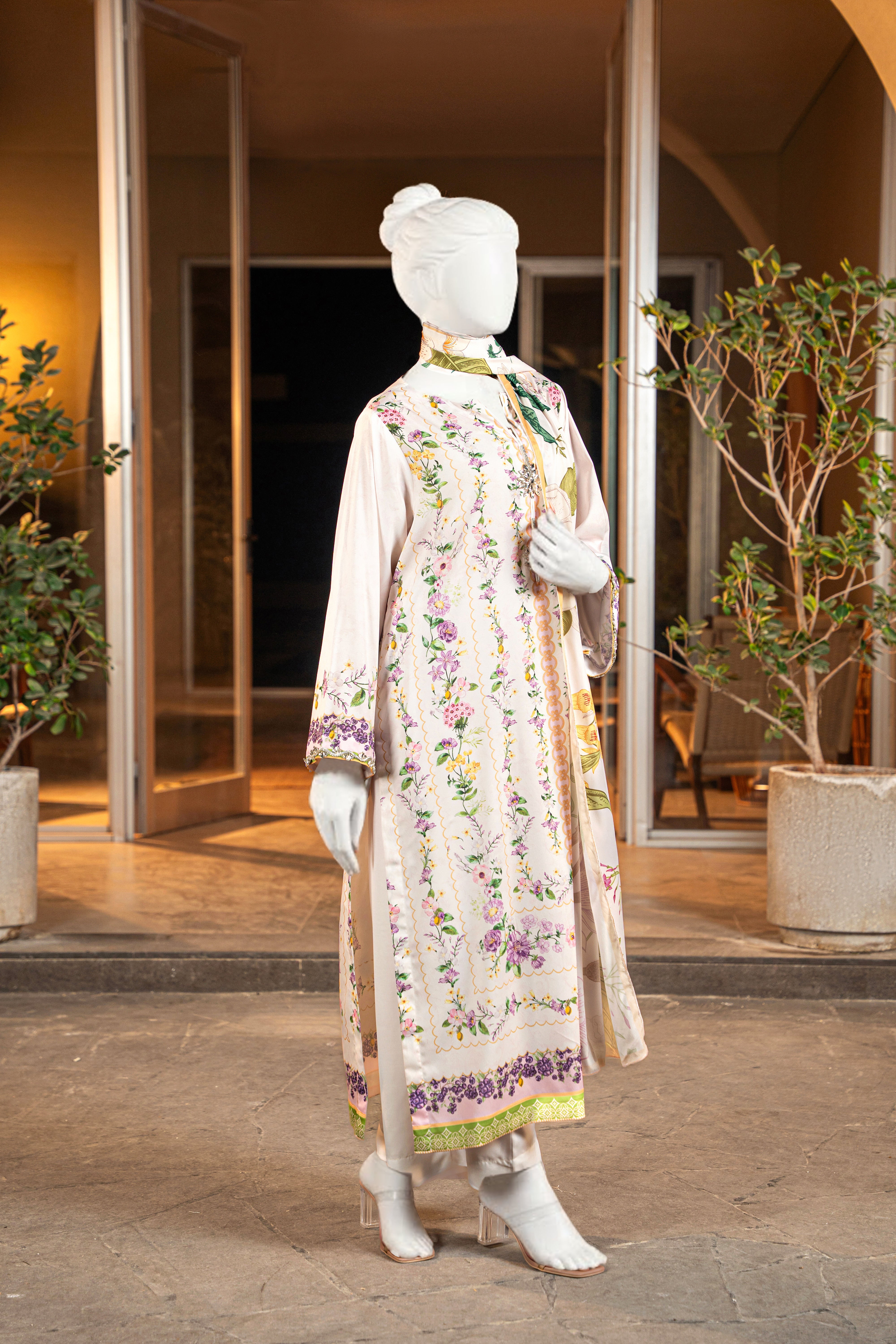 SARI | 3PC Stitched Suit