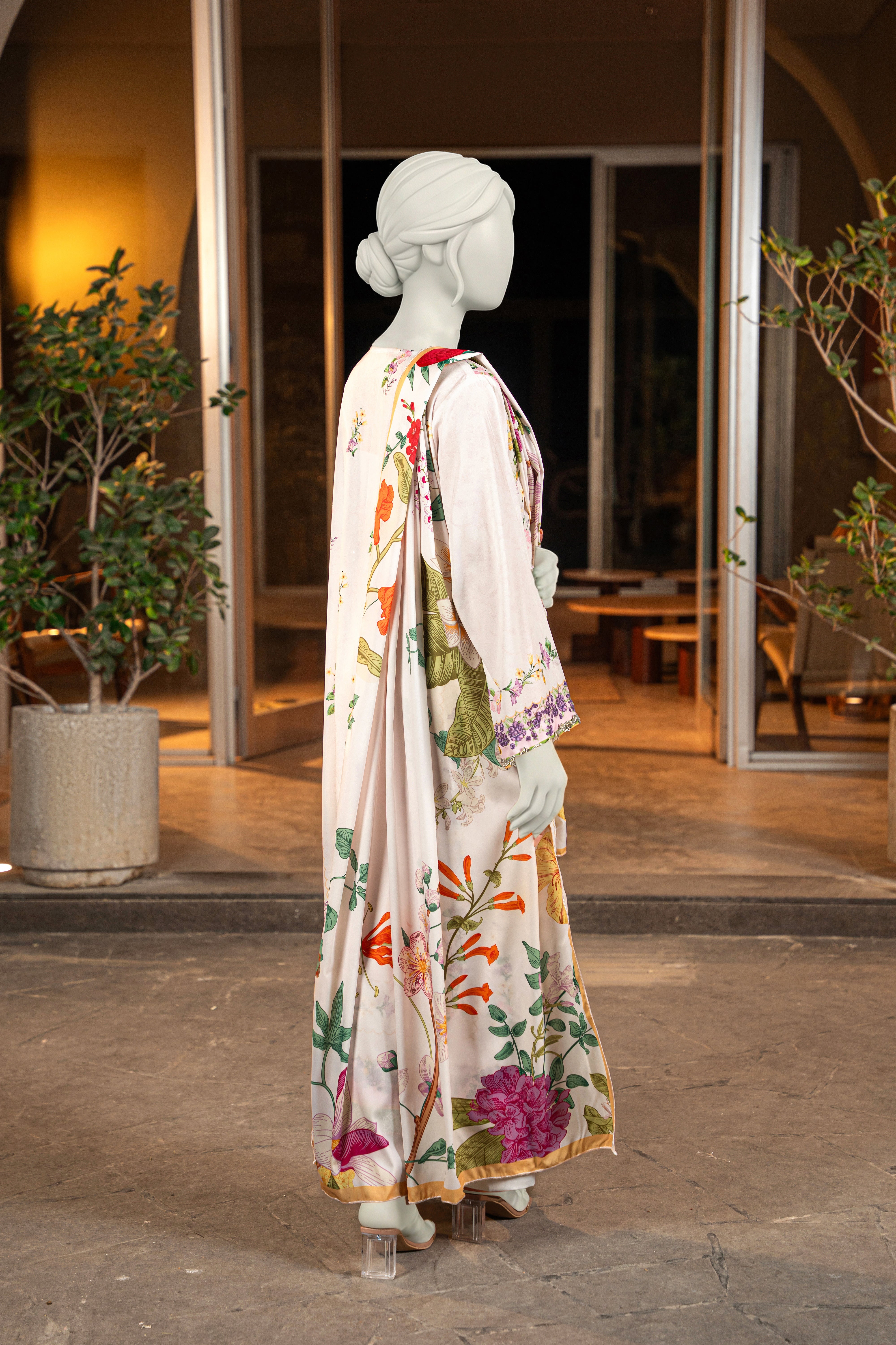 SARI | 3PC Stitched Suit